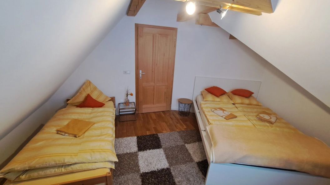Apartament Mircsi Lunca de Sus (1)