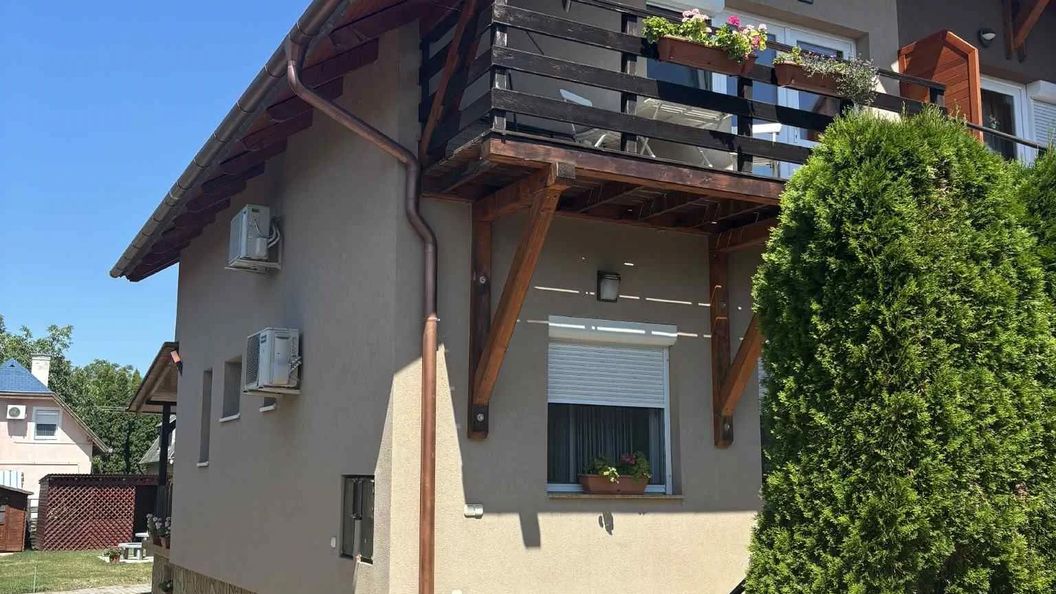 Lívia Apartman Vonyarcvashegy (1)