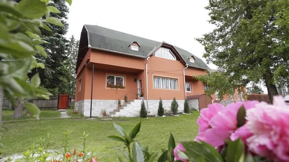 Pensiunea Csermely Izvoru Mureșului (1)