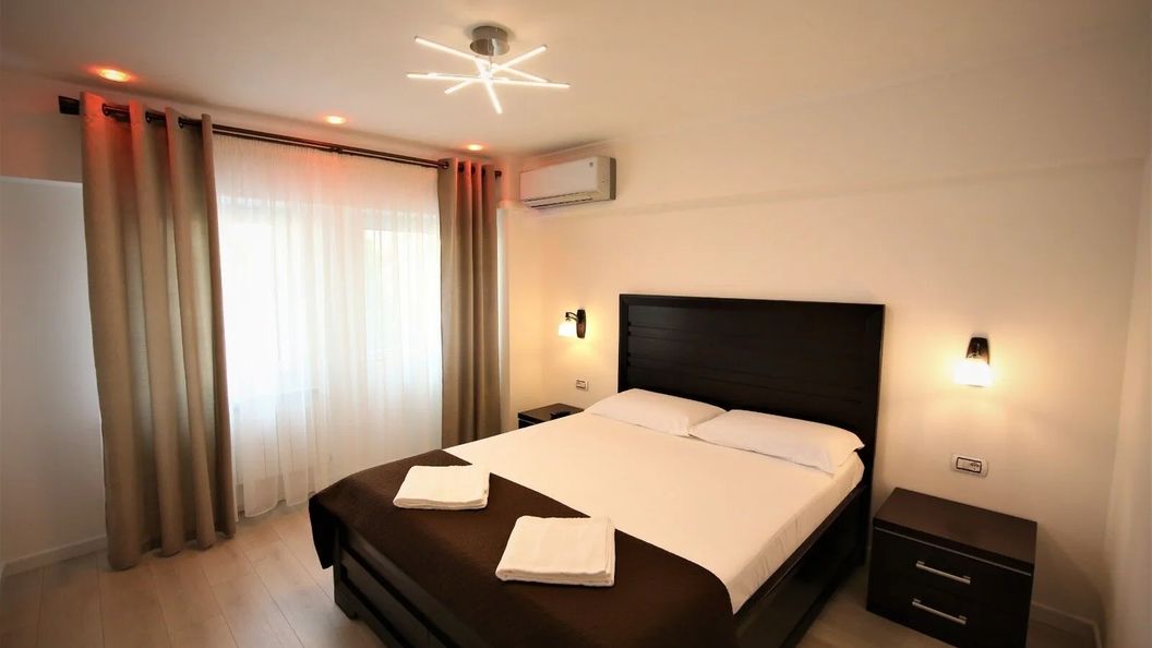 Garsoniera Sara Târgu Jiu (1)