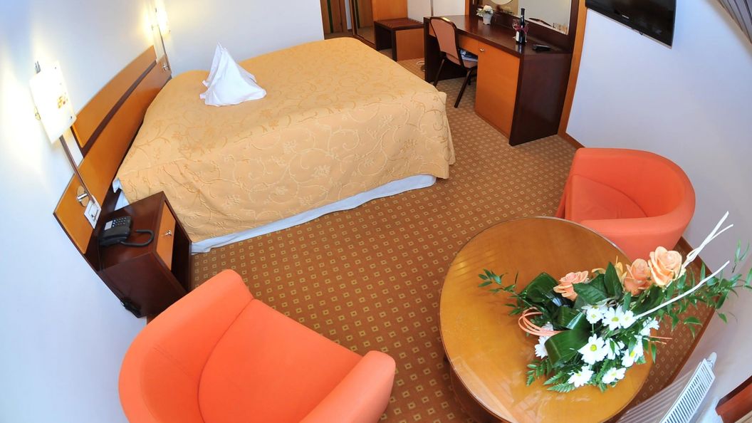 Hotel Jasmine Brașov (1)