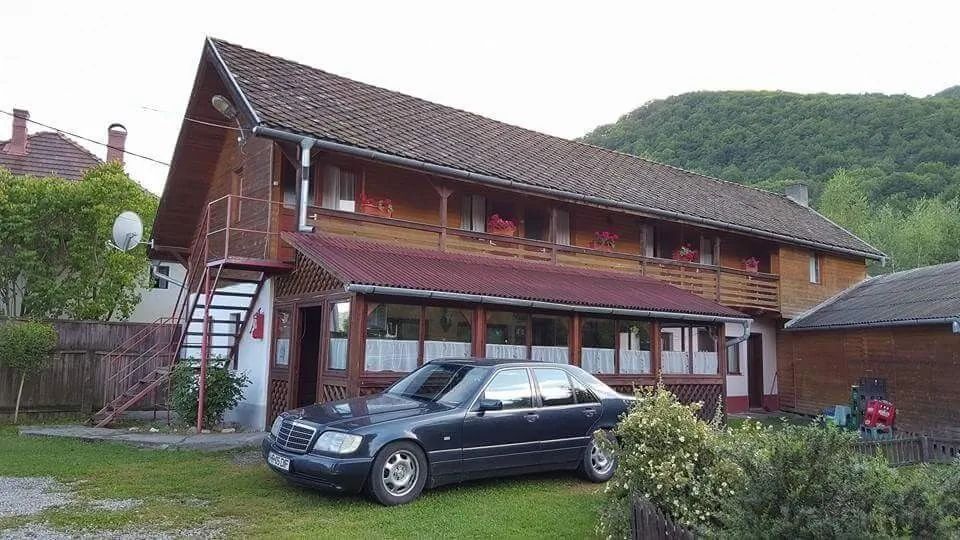 Casa de vacanță Csilla Sub Cetate (1)