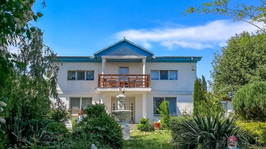 Pensiunea Perla Neagră Lotus Spa Câineni-Băi (1)