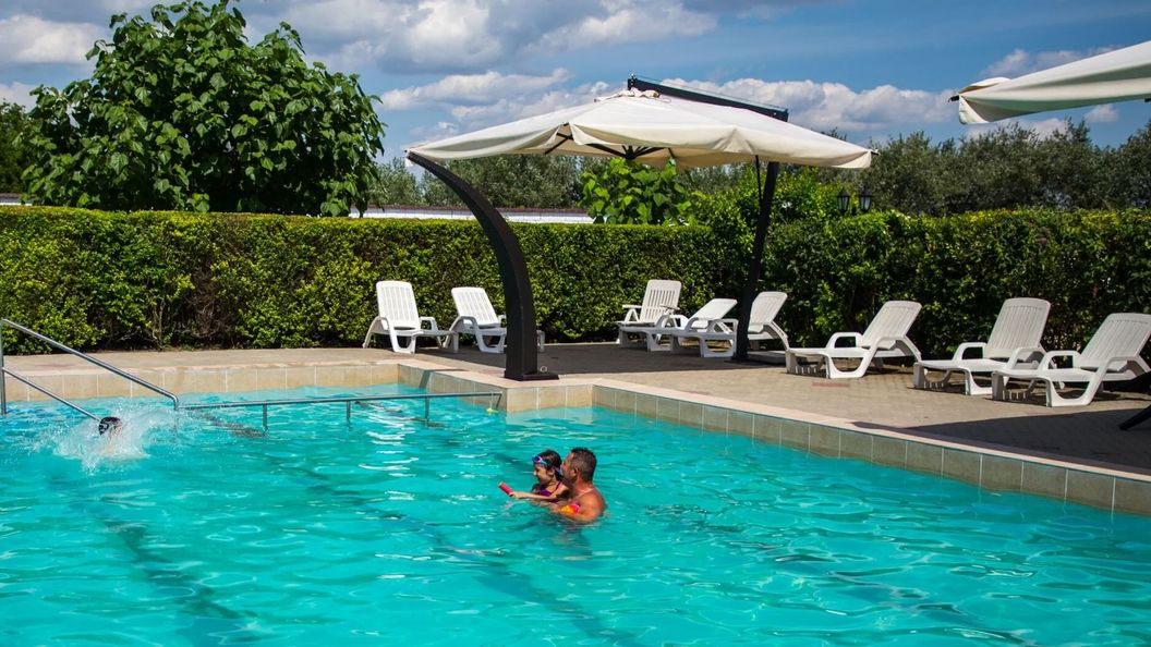 Krónikás Park Fogadó Baks (1)