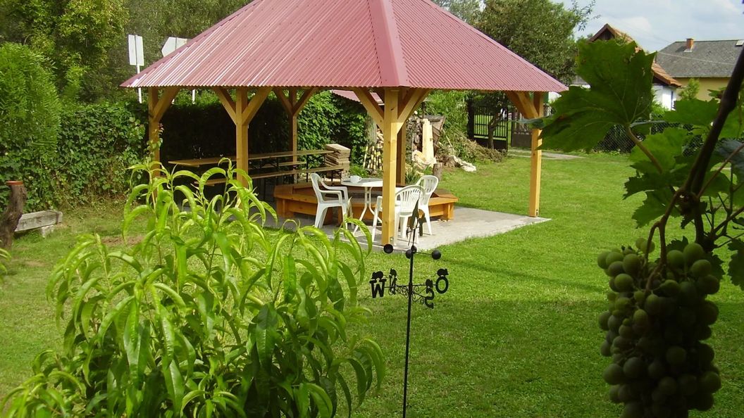 Zsuzsa Apartman 2 Tokaj (1)