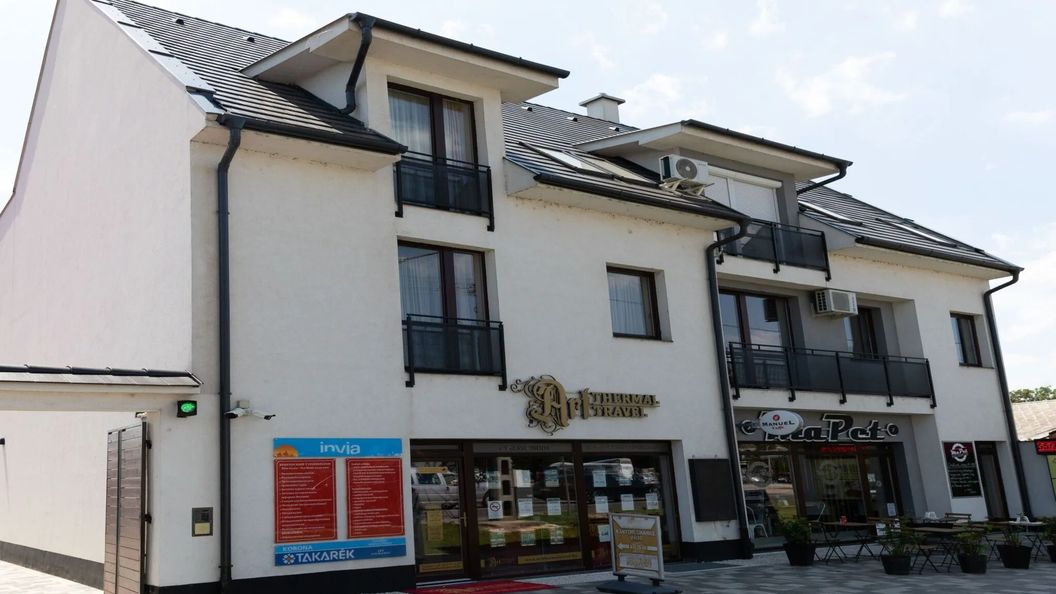 Art Apartments Hajdúszoboszló (1)