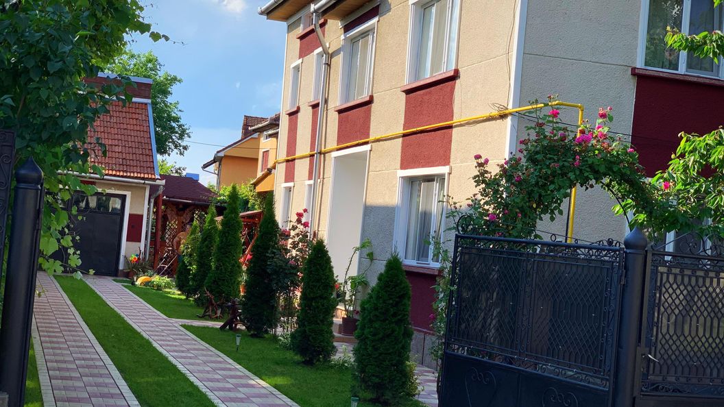 Casa Mary Hațeg (1)