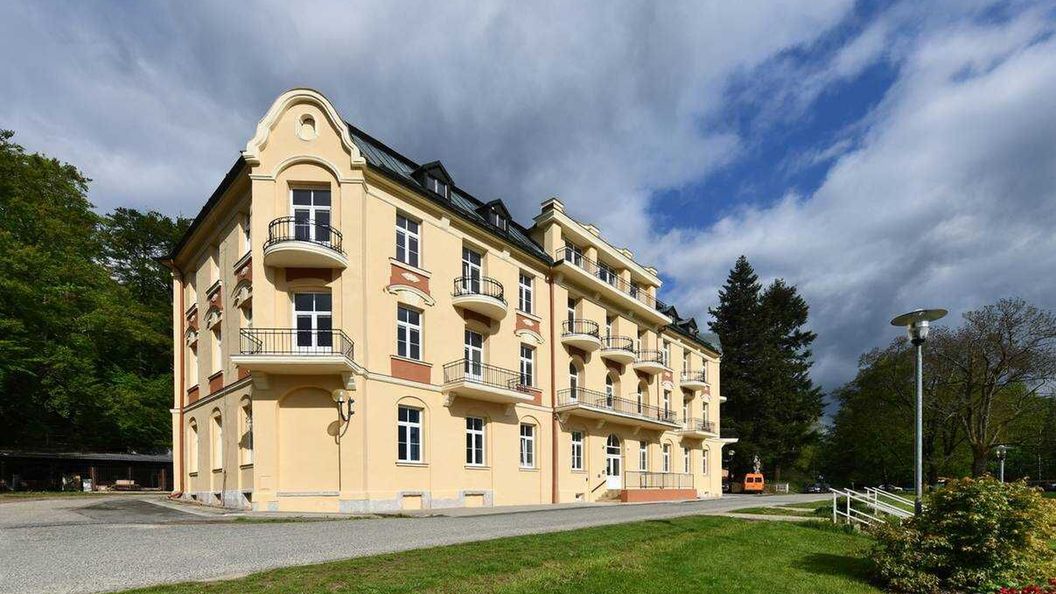 Lázeňský dům Záboj Lázně Kynžvart (1)