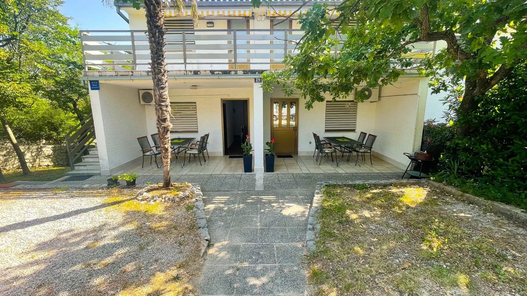 Apartmani Irena Jadran Jadranovo (1)