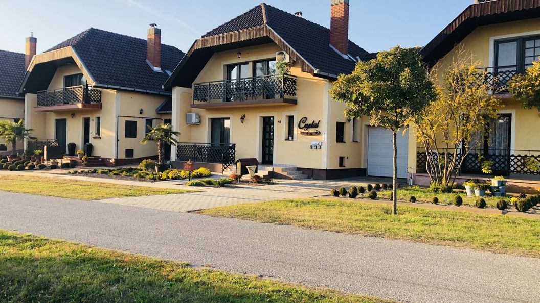 Crystal Apartman Mórahalom (1)