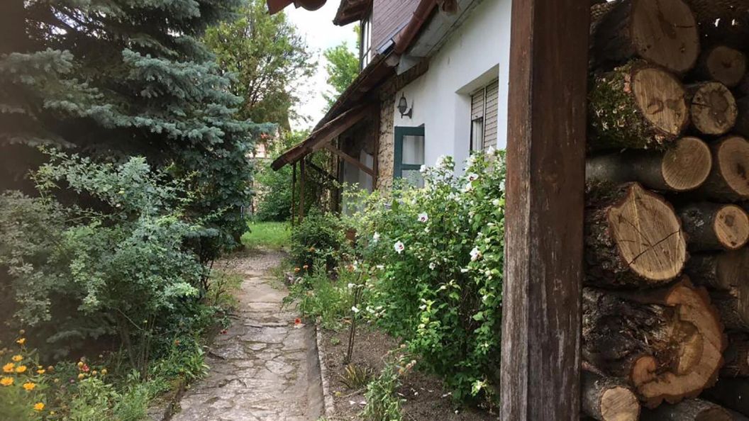Nyitva Apartman Balatonfüred (1)