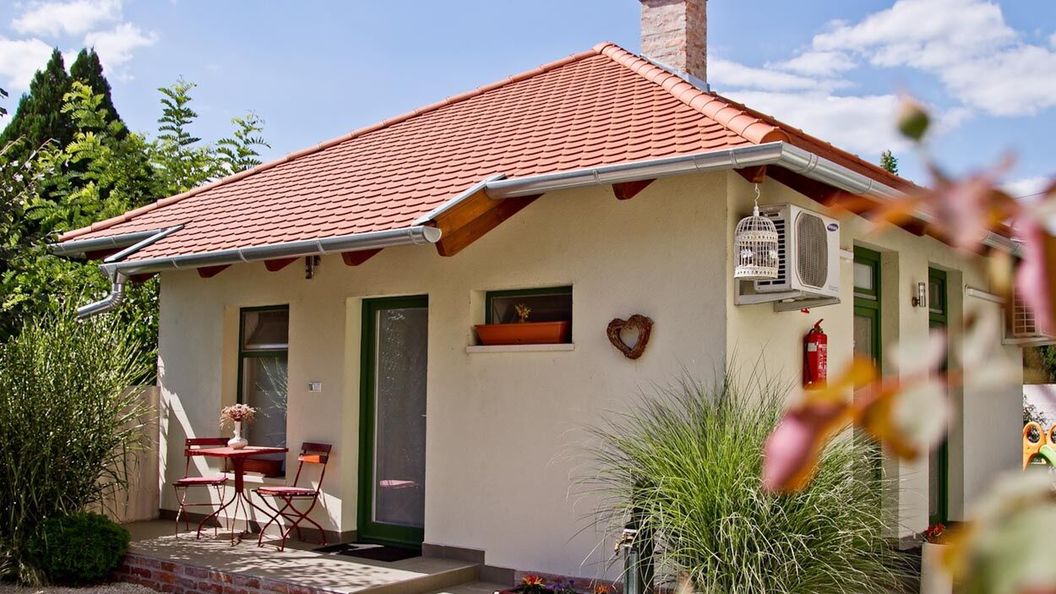 Villa Kamilla Gyula (1)