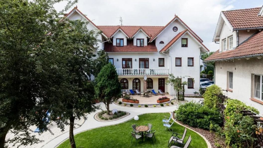 Pensjonat BAŁTYK Resort Rewal (1)