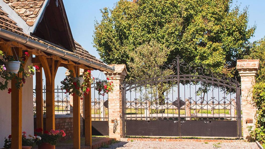 Tenkes Csárda Vendégháza Harkány (1)