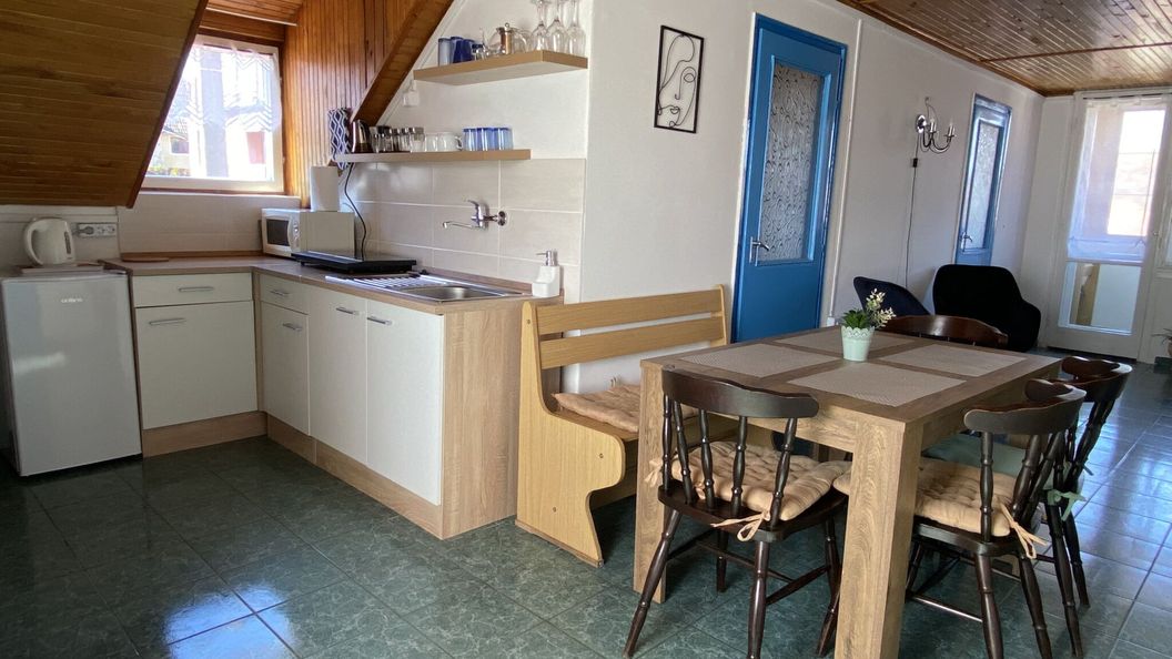 Kék Nefelejcs Apartman Bükkszentkereszt (1)