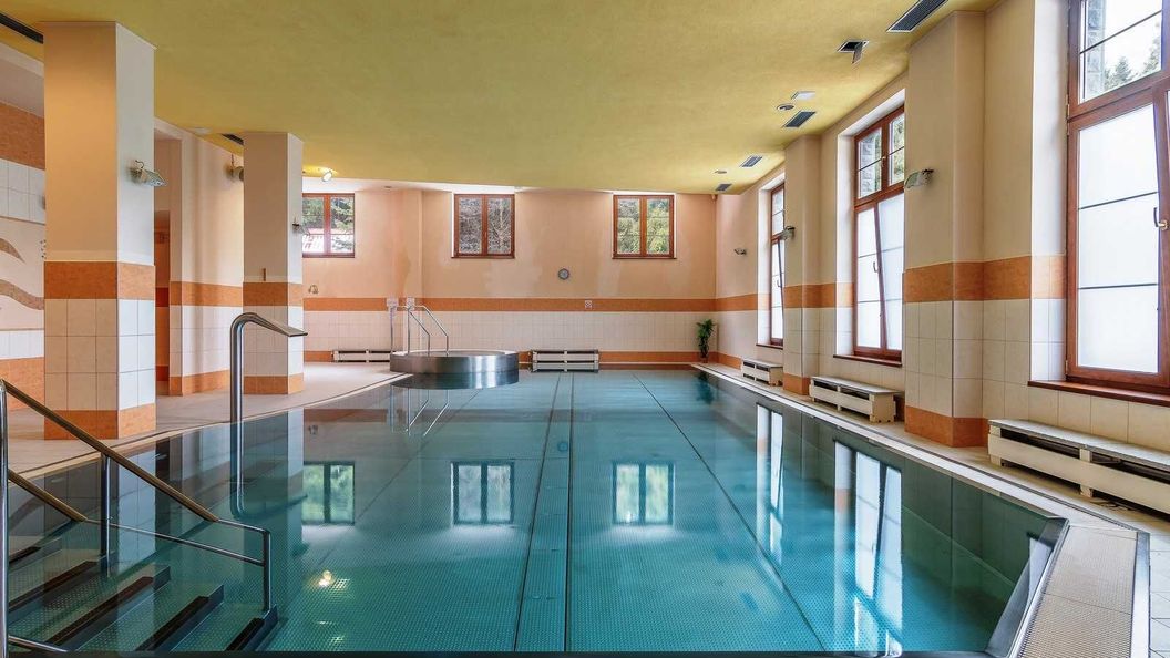 Hotel Pod Kyčmolem Horní Lomná (1)