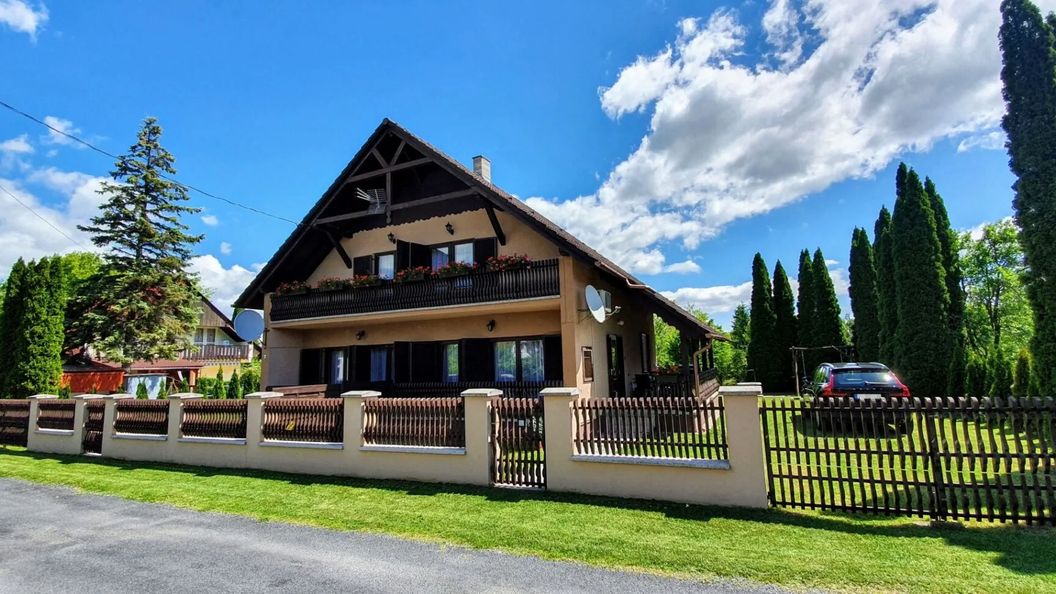 Varga Gardens Vendégház Balatonmáriafürdő (1)