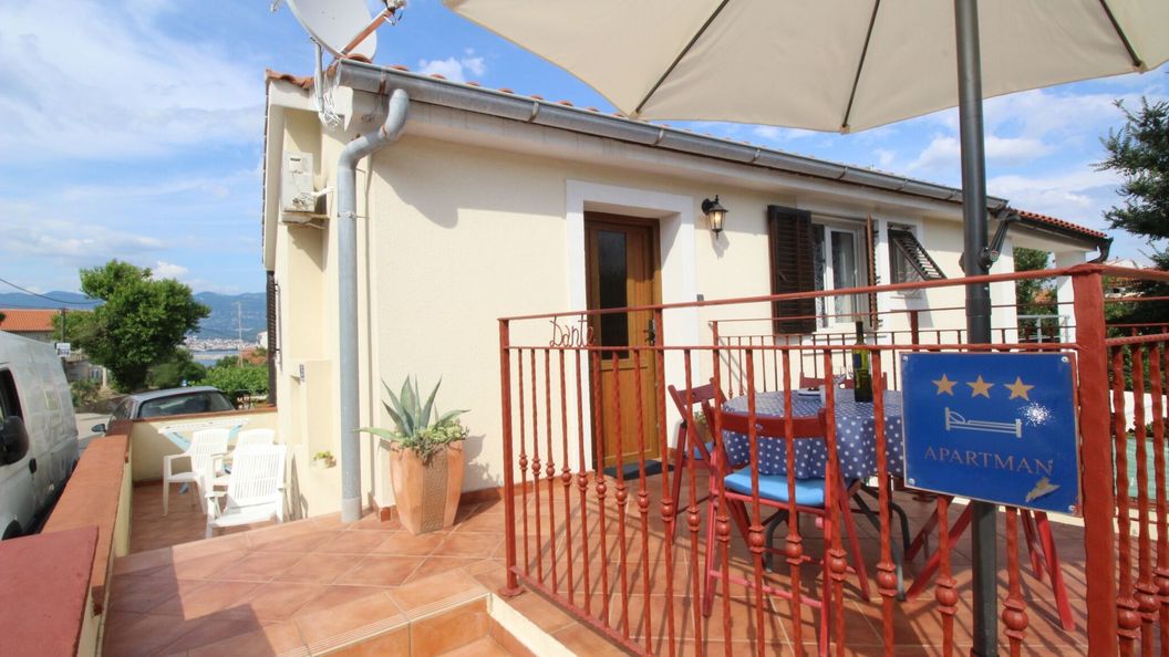 Apatman Bujas Šilo (1)