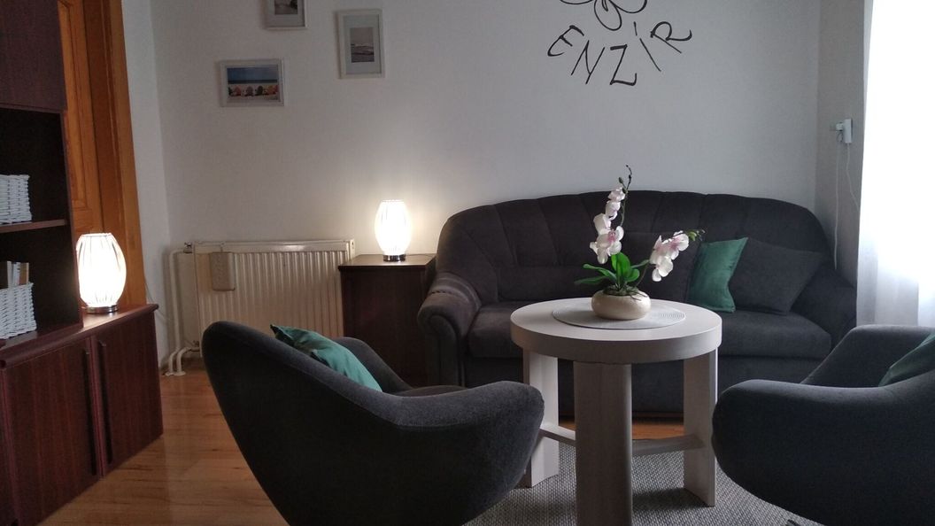 Enzír Vendégház Vonyarcvashegy (1)