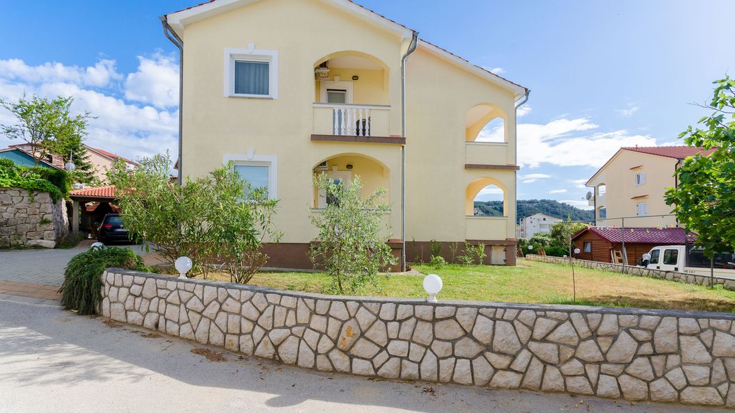 Apartments Alex Lopar (1)