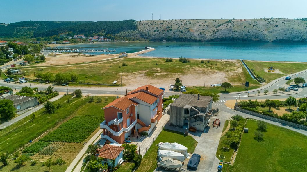 Apartments Lino Lopar (1)