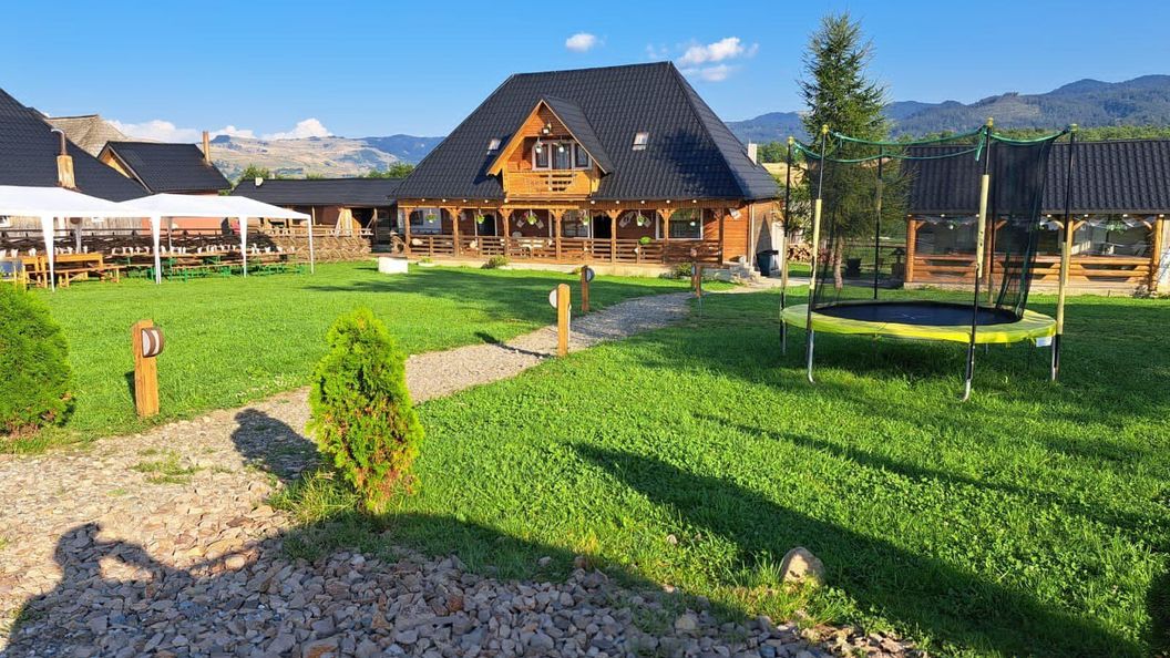 Casa Iulia Budești (1)