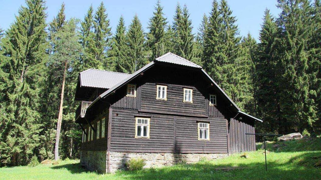 Chalupa U Vlčí Stezky Srní (1)