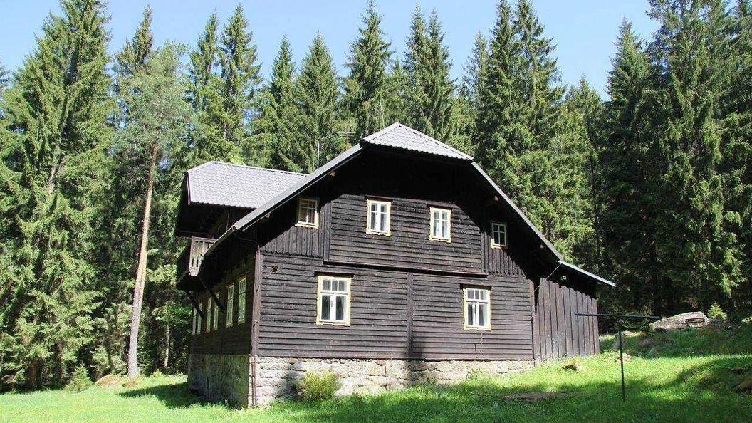 Chalupa U Vlčí Stezky Srní (1)