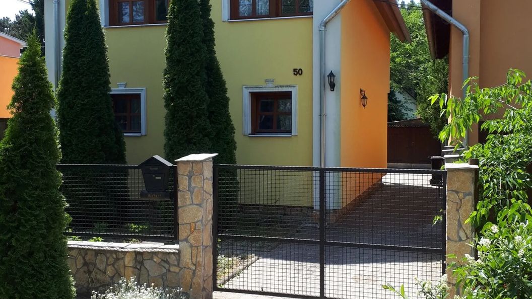 Tópart Apartman Tata (1)