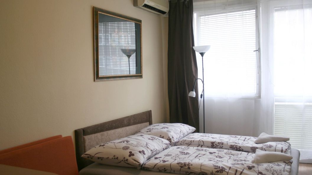 Victor Hugo Central Apartment Budapest (1)