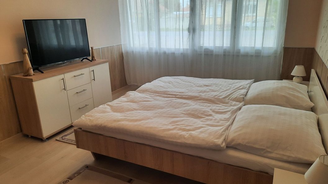 Fenyő Apartman Nagykáta (1)