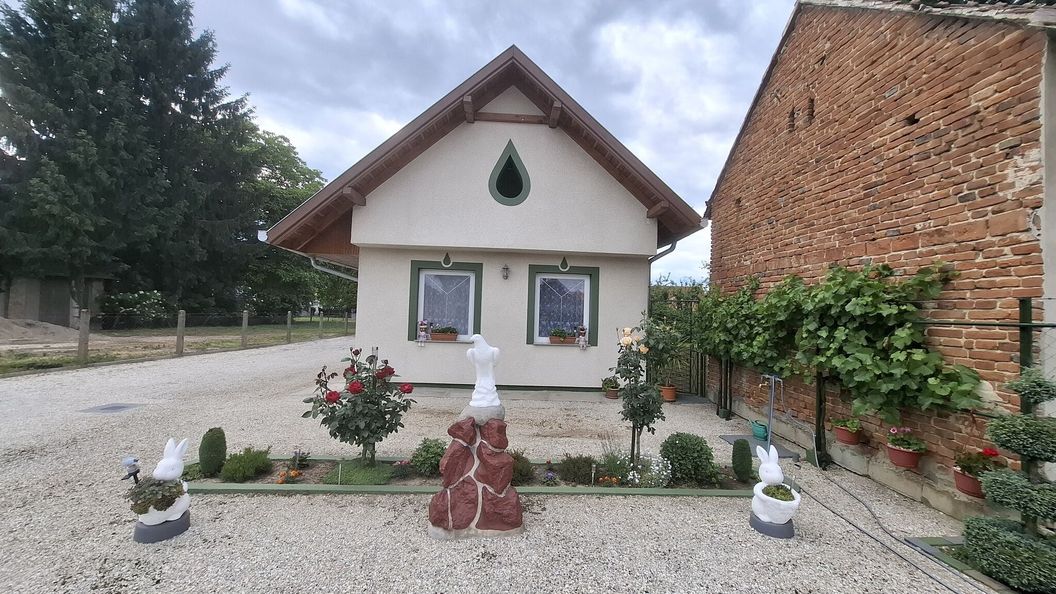 Sasfészek Apartman Lenti (1)