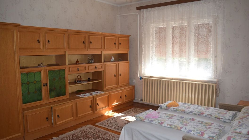 Erzsi Mamó Apartman Szentbékkálla (1)