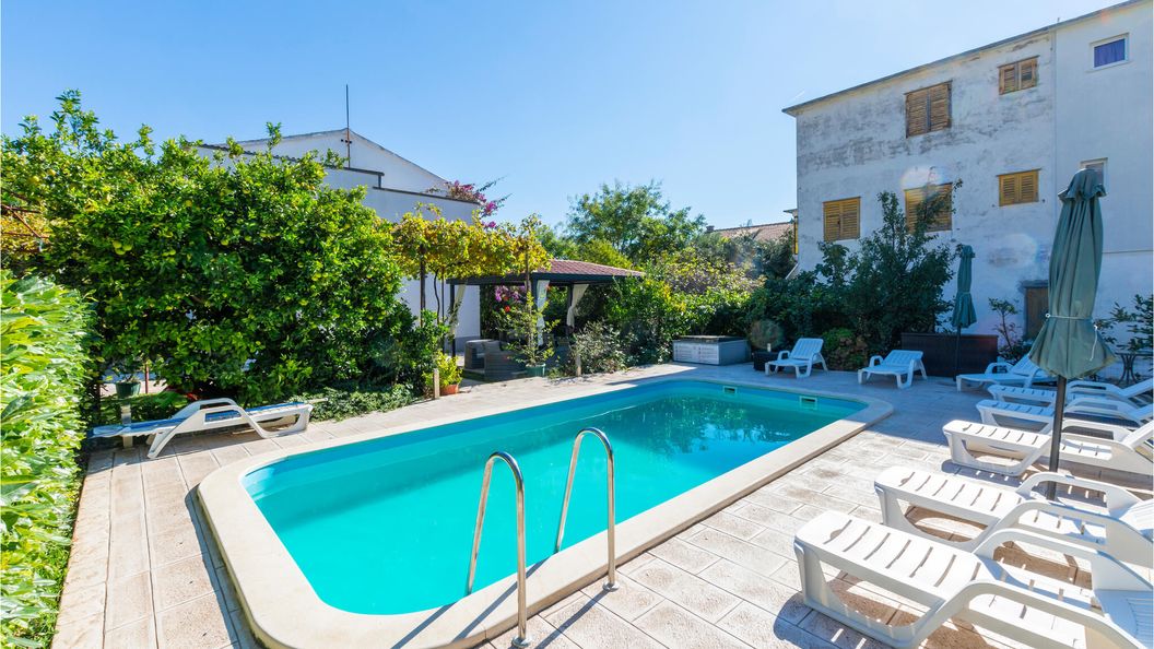 Apartman Kaštel Stari - CDT204 (1)