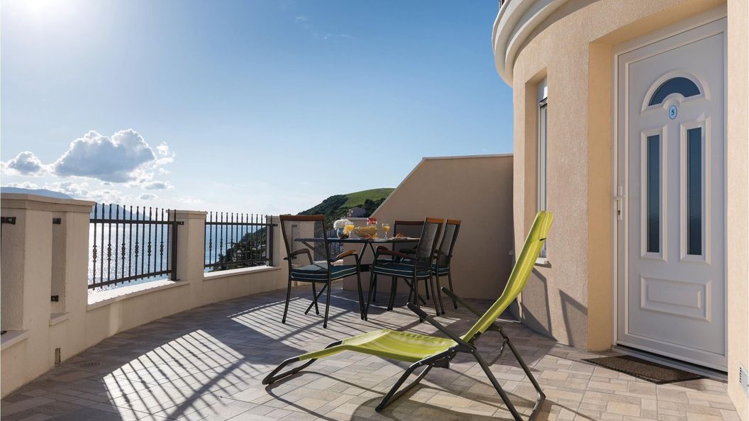 Apartman Komarna - CDR308 (1)