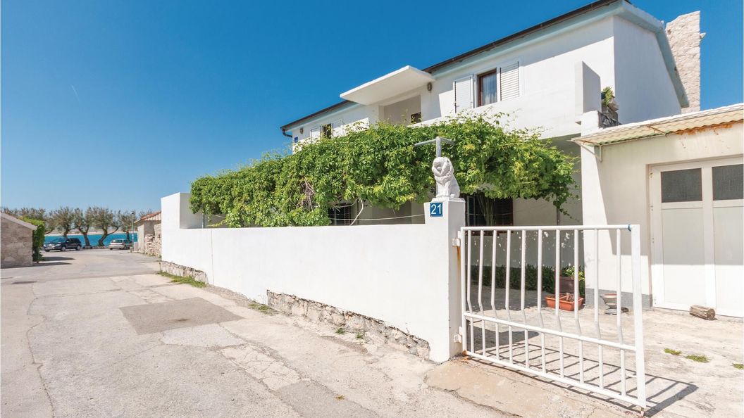 Apartman Ražanac - CDA465 (1)