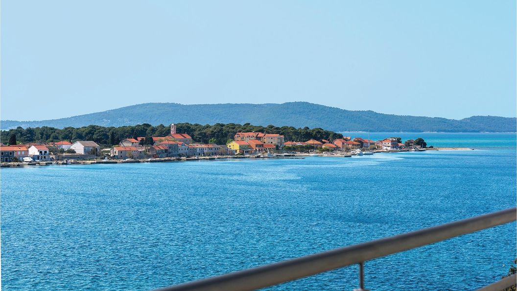 Apartman Brodarica - CDJ449 (1)