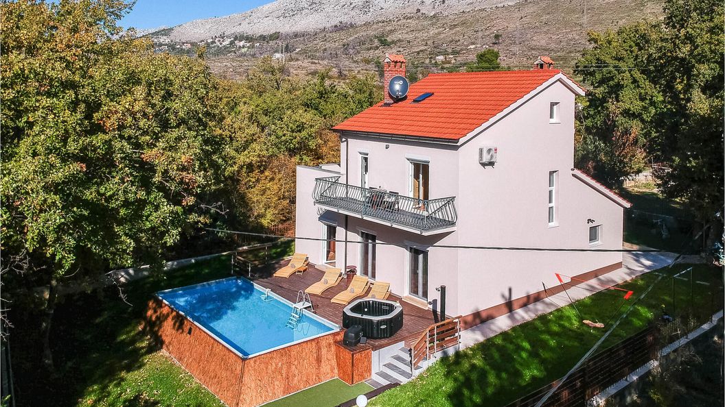 Vendégház Srinjine - CDC125 (1)