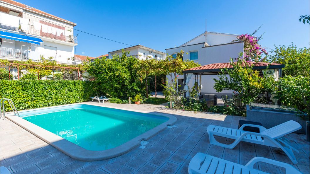 Apartman Kaštel Stari - CDT205 (1)