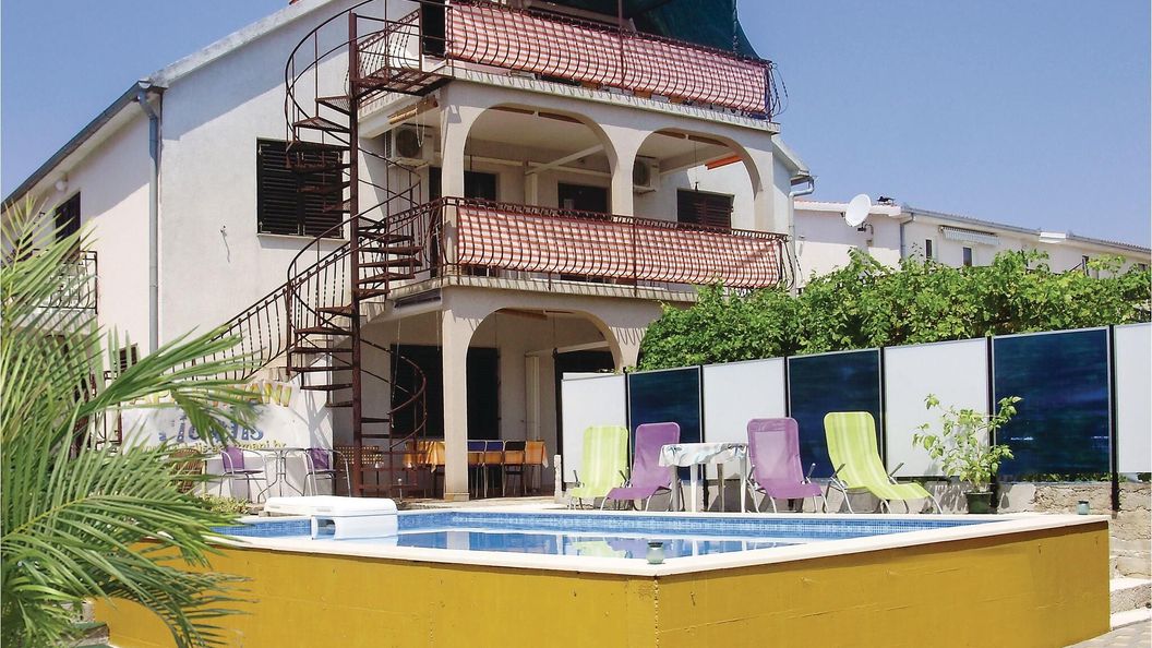 Apartman Okrug Gornji - CDC086 (1)