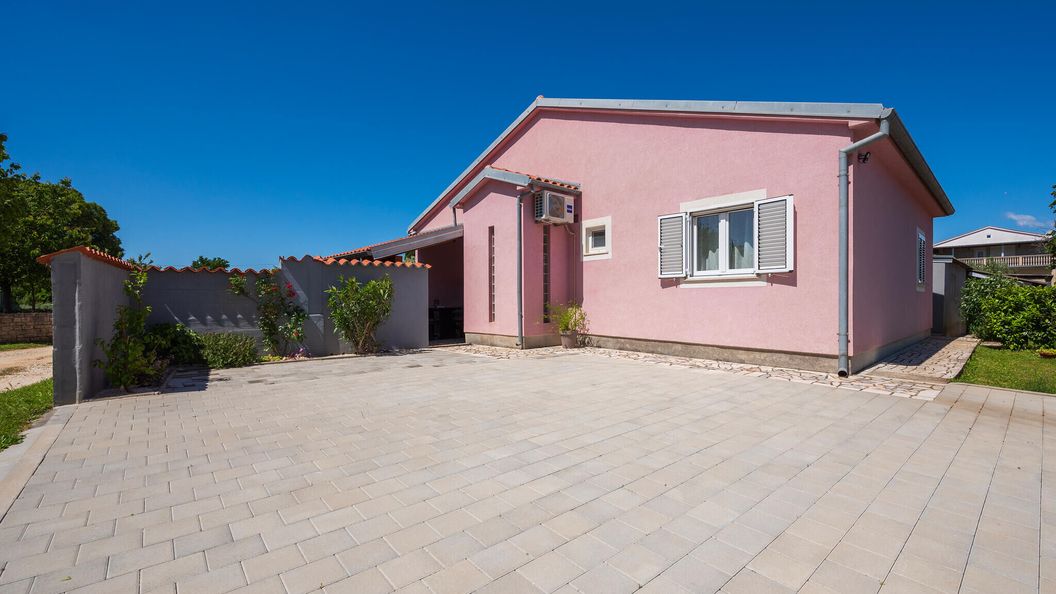 Vendégház Valbandon - CIF695 (1)