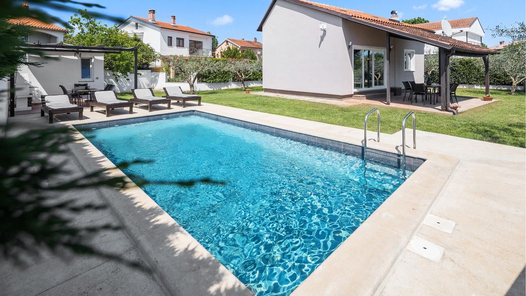 Vendégház Valbandon - CIF408 (1)