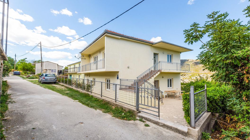 Vendégház Kučiće - CDF300 (1)