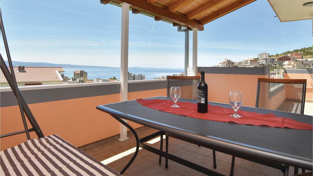 Apartman Dugi Rat - CDE296 (1)