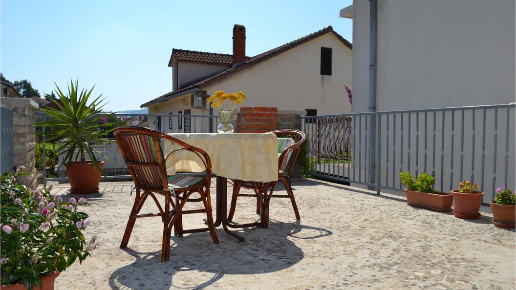 Apartman Jelsa - CDH365 (1)