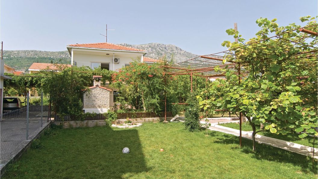 Apartman Kaštel Kamblelovac - CDT988 (1)