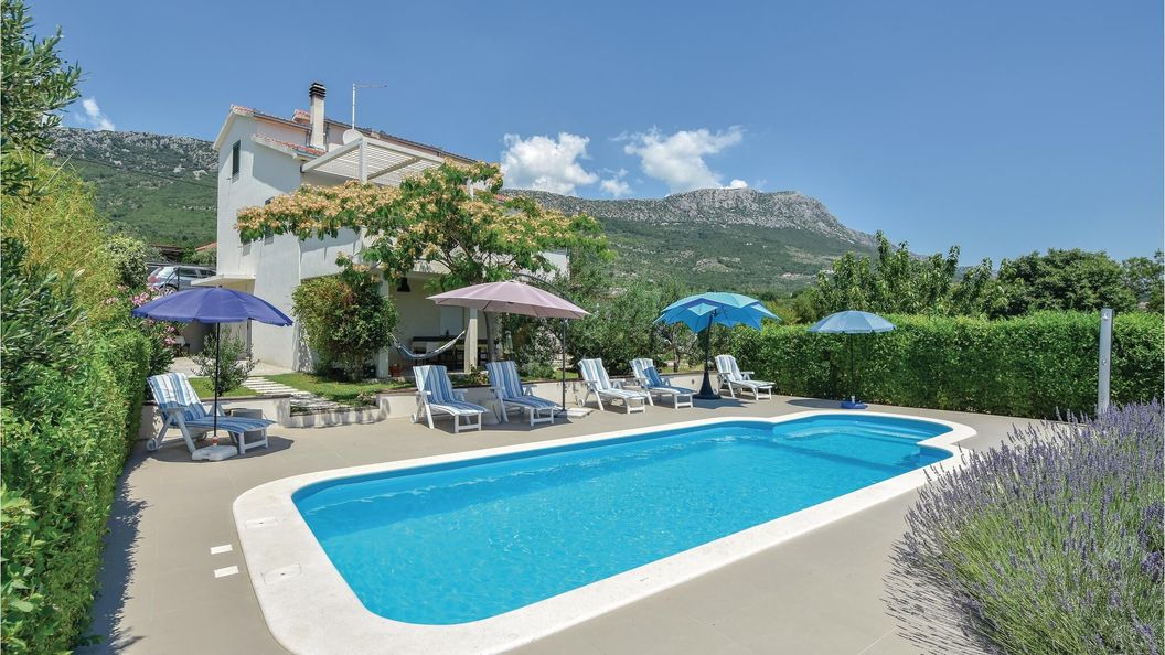 Apartman Kaštel Lukšić - CDE476 (1)