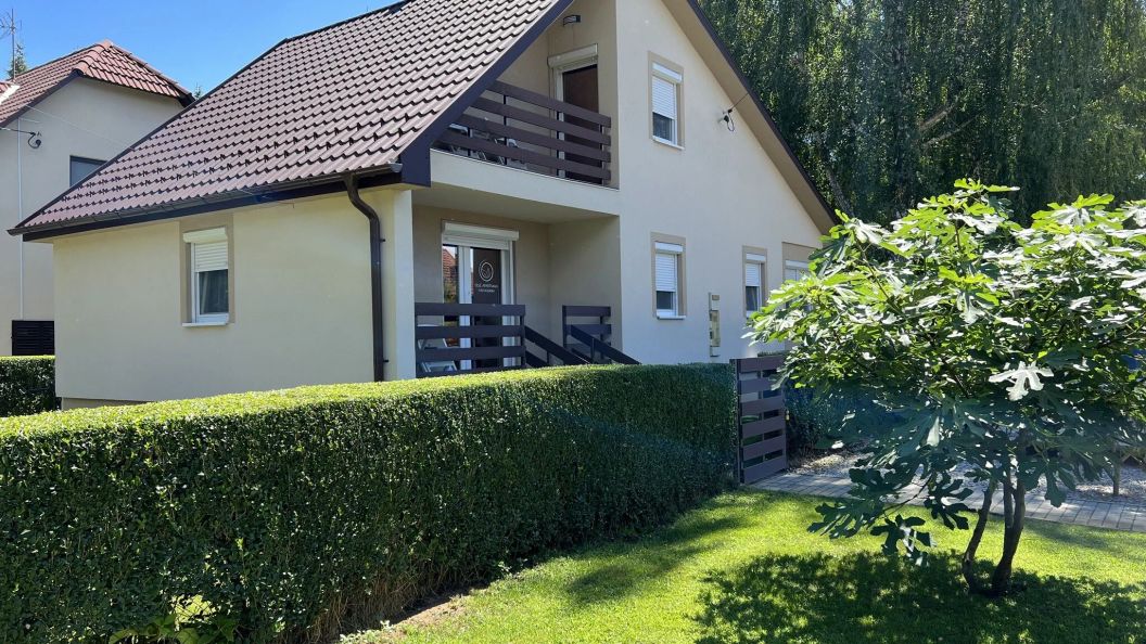 OLLÉ Apartman Tiszafüred (1)