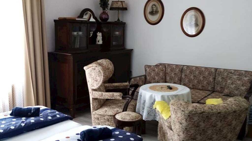 Modrý apartmán ve Vile Adámek Rožnov pod Radhoštěm (1)