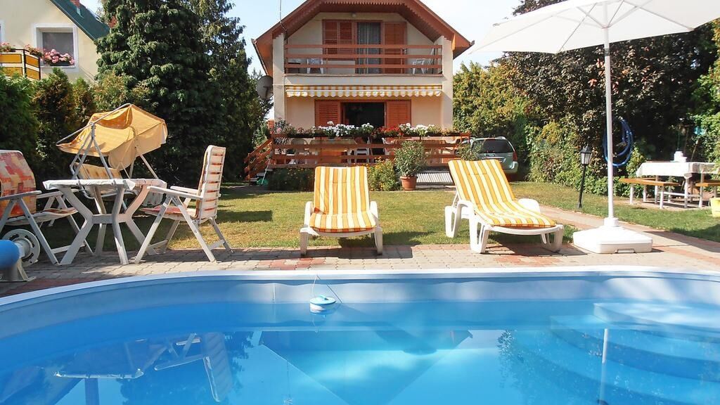 Flamingo Vendégház Balatonalmádi (1)